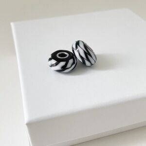 Trollbeads Zebra Print Glass beads